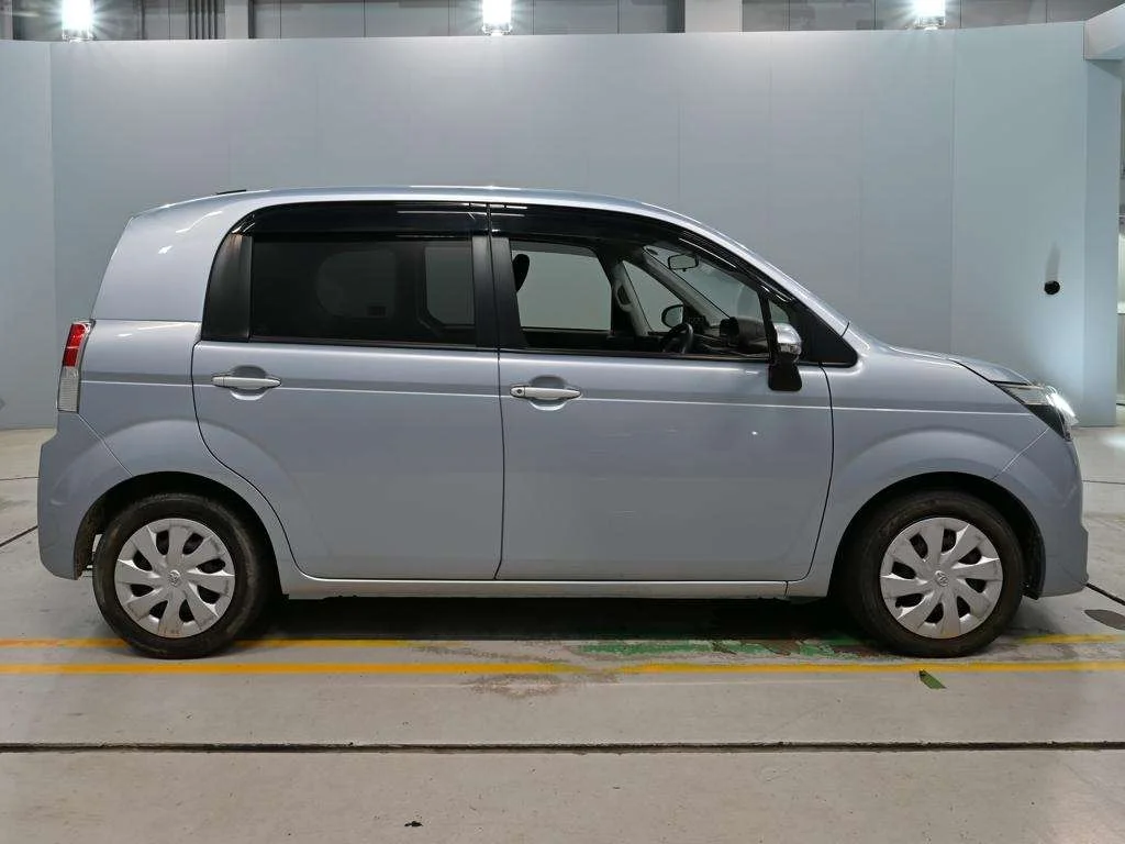 Toyota Spade F, миниатюра 3