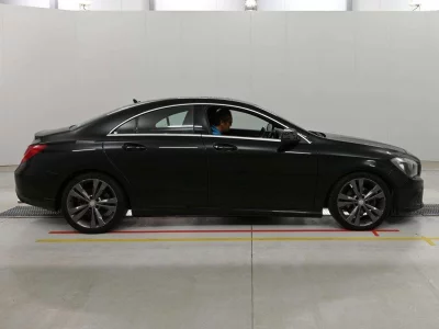 MERCEDES BENZ CLA