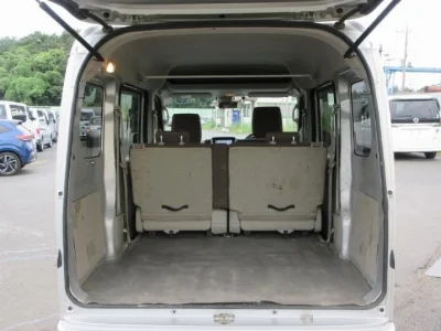 NISSAN CLIPPER VAN