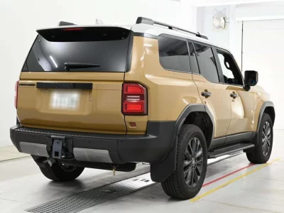 TOYOTA LAND CRUISER 250
