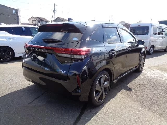 Nissan Aura  с аукциона в Японии