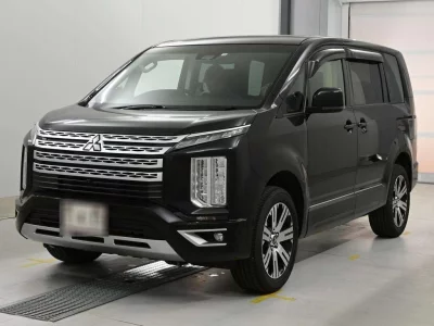 MITSUBISHI DELICA D5