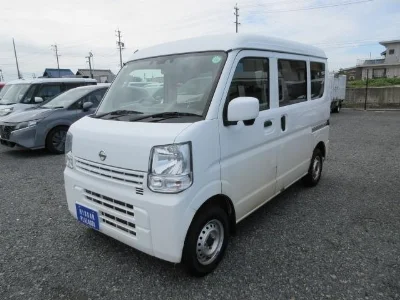 NISSAN CLIPPER VAN