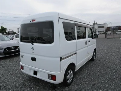 NISSAN CLIPPER VAN