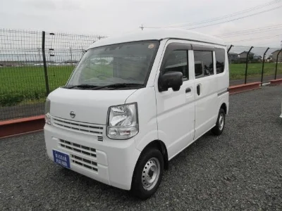 NISSAN CLIPPER VAN