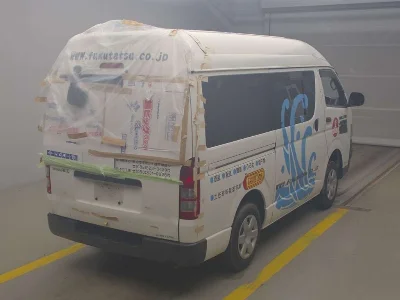 TOYOTA REGIUS VAN