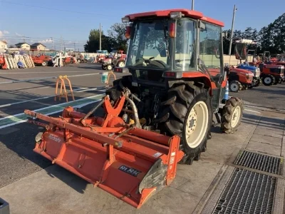 KUBOTA KUBOTA