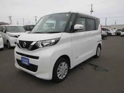 NISSAN ROOX