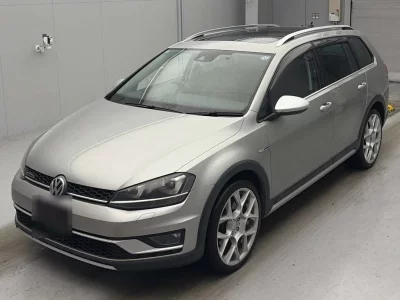 VOLKSWAGEN GOLF ALLTRACK