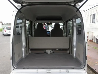 NISSAN CLIPPER VAN
