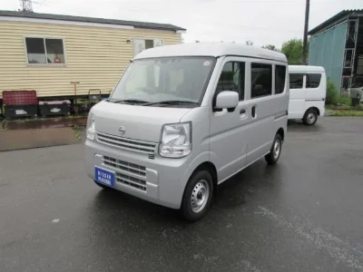 NISSAN CLIPPER VAN