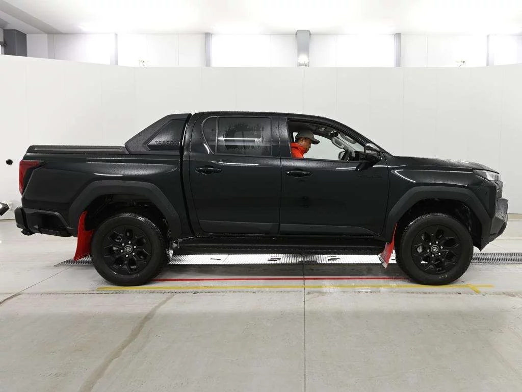 Toyota Hilux Z ADVENTURE 4WD, миниатюра 2