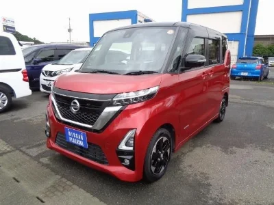 NISSAN ROOX