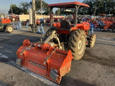 KUBOTA KUBOTA