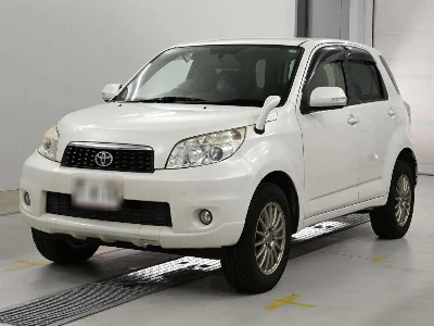 TOYOTA RUSH