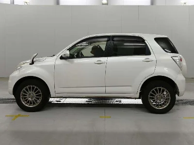 TOYOTA RUSH