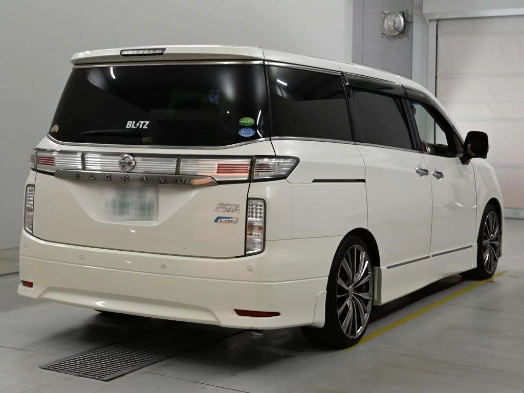 Nissan ELGRAND 350 HIGHWAY STAR PREMIUM, миниатюра 2
