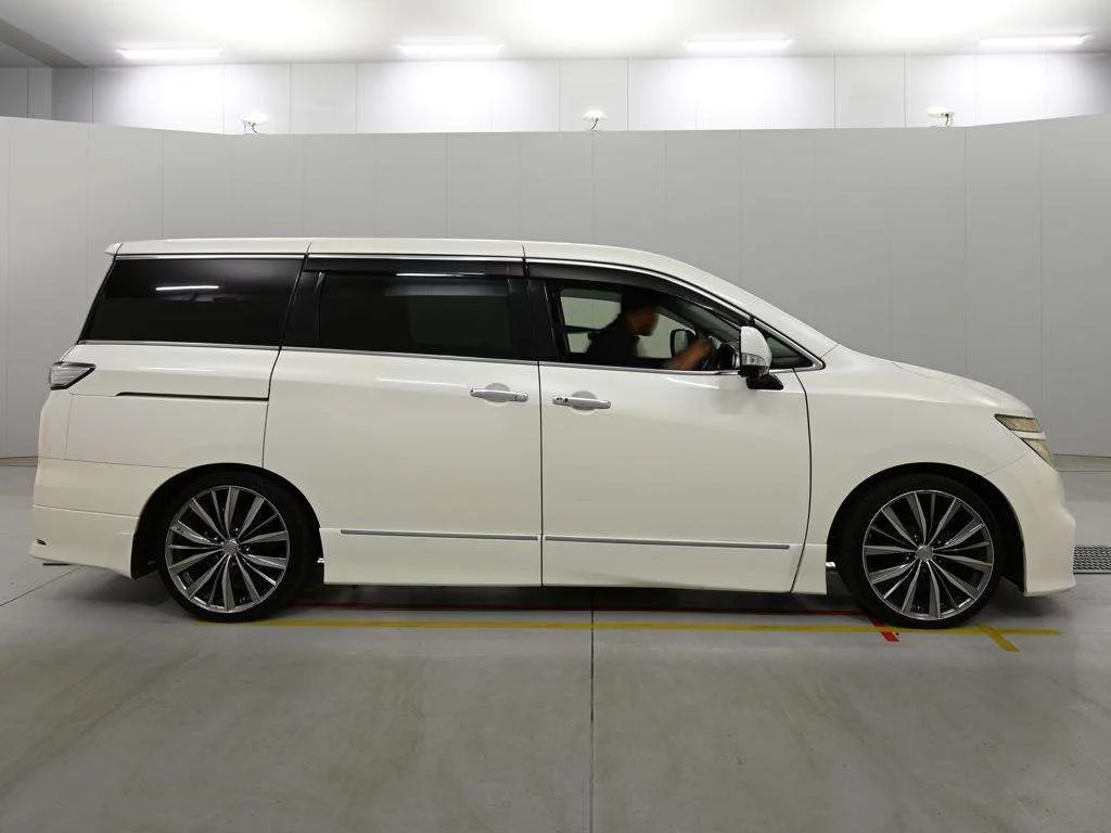 Nissan ELGRAND 350 HIGHWAY STAR PREMIUM, миниатюра 3