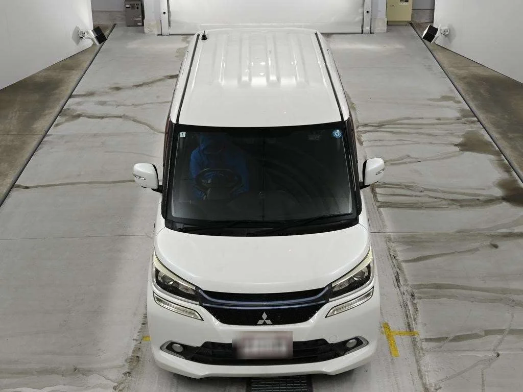 Mitsubishi Delica CUSTOM HYBRID SV NAVIGATION PACK, миниатюра 7