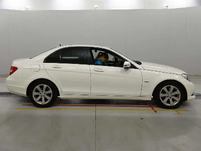 MERCEDES BENZ C CLASS