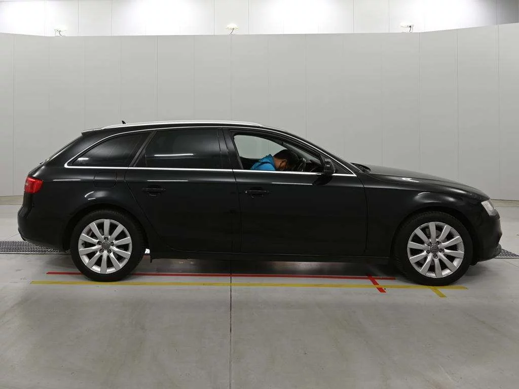 Audi A4 2.0TFSI QUATTRO 4WD, миниатюра 3