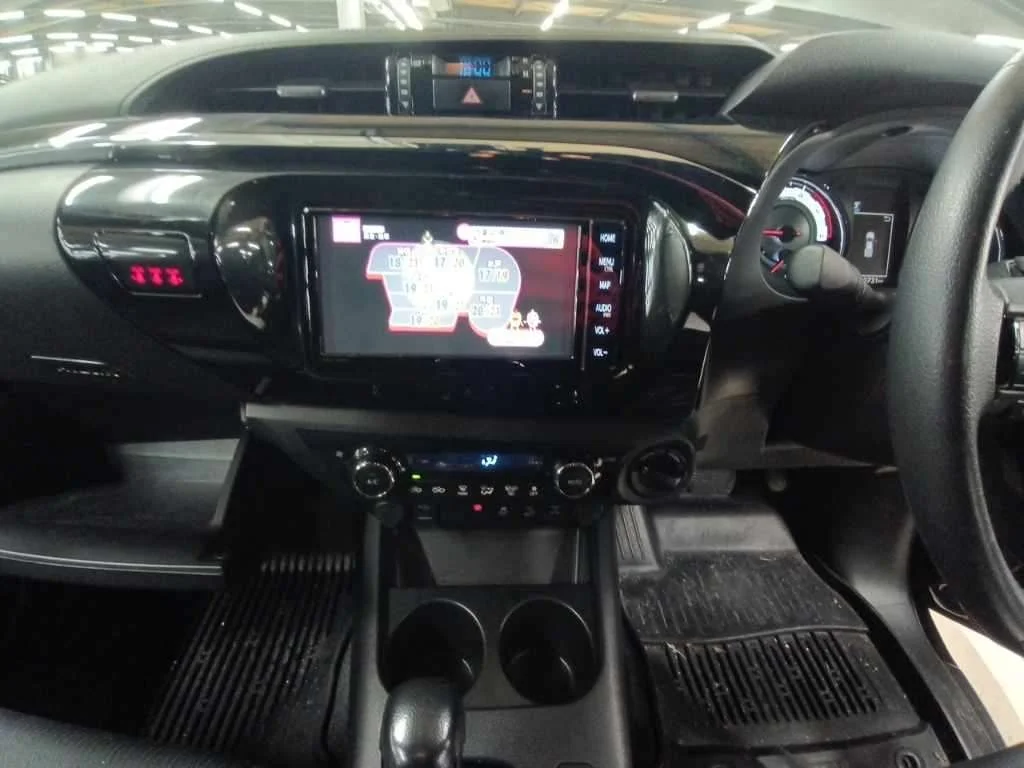 Toyota Hilux Z Black Rally Edition 4WD, миниатюра 11