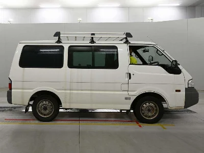MAZDA BONGO VAN