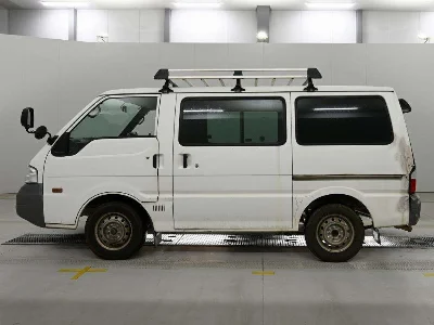 MAZDA BONGO VAN