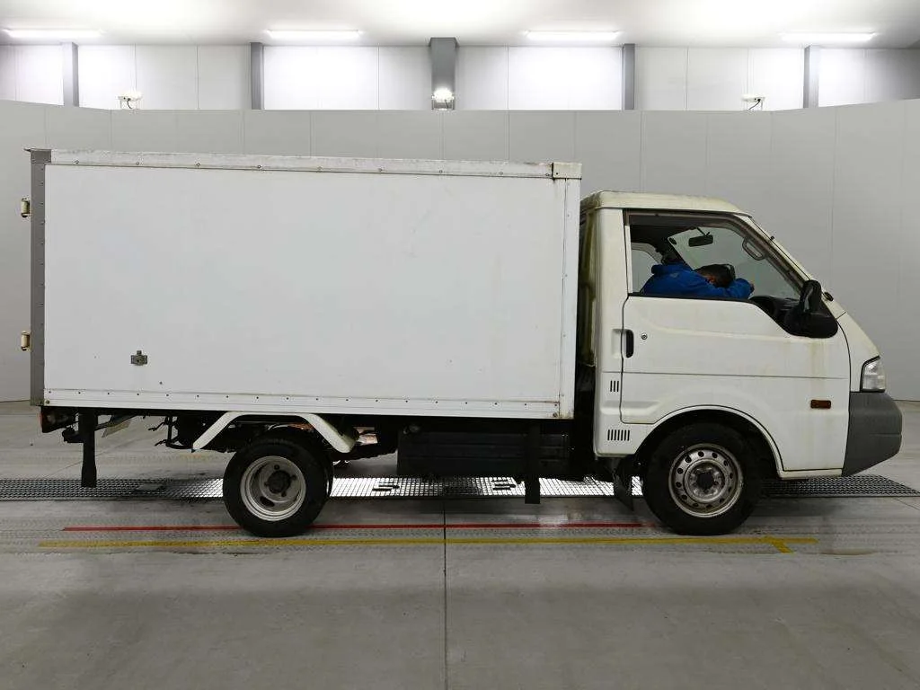 Mazda Bongo DX Chilling Refrigerator, миниатюра 3