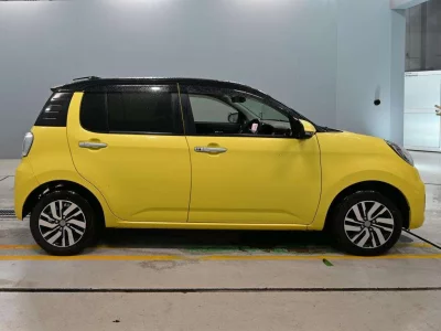 DAIHATSU BOON