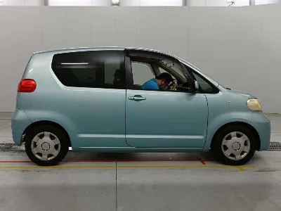 TOYOTA PORTE