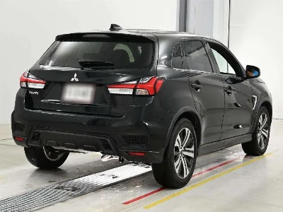MITSUBISHI RVR