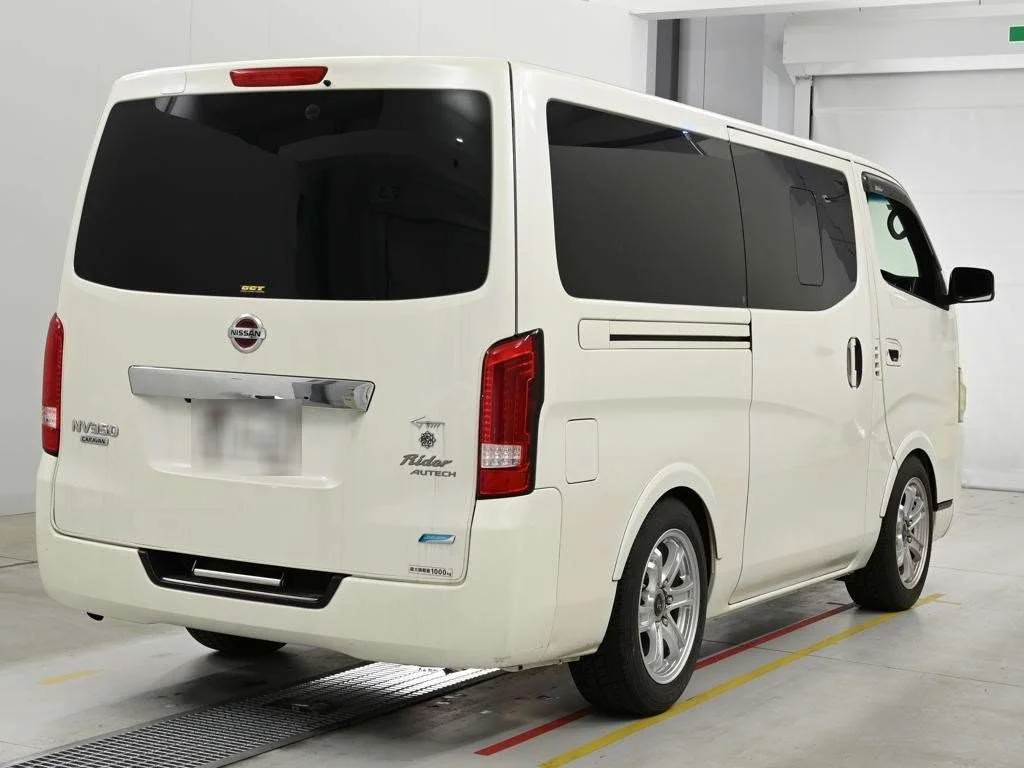 Nissan NV350 Caravan LONG LAI DUB LALAI PRE GX TAHOE, миниатюра 2