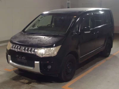 MITSUBISHI DELICA D5