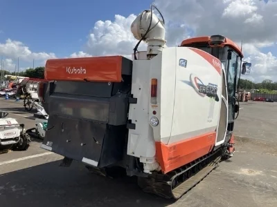 KUBOTA KUBOTA