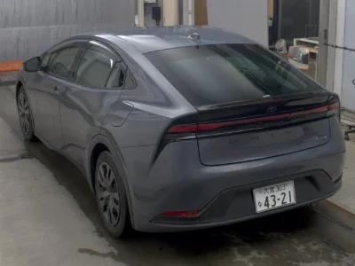 TOYOTA PRIUS