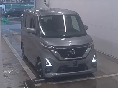 NISSAN ROOX