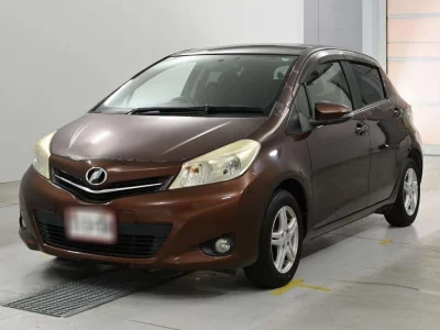 TOYOTA VITZ