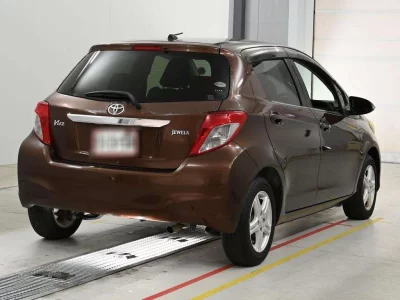 TOYOTA VITZ