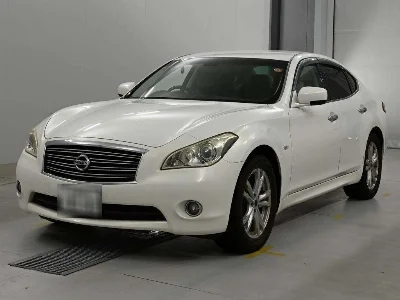 NISSAN FUGA
