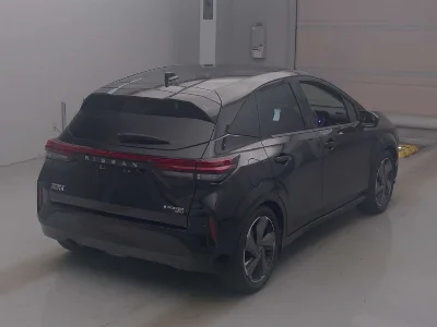 NISSAN AURA