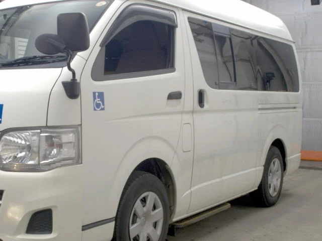 Toyota RegiusAce WELL CAB, миниатюра 4
