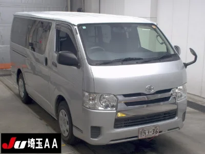 TOYOTA HIACE VAN