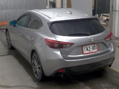 MAZDA AXELA