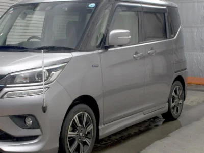 MITSUBISHI DELICA D2