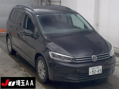 VOLKSWAGEN GOLF TOURAN