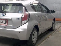 Цена авто Toyota Aqua с аукционов Японии, номер кузова NHP10, пробег 85 000, оценка 2