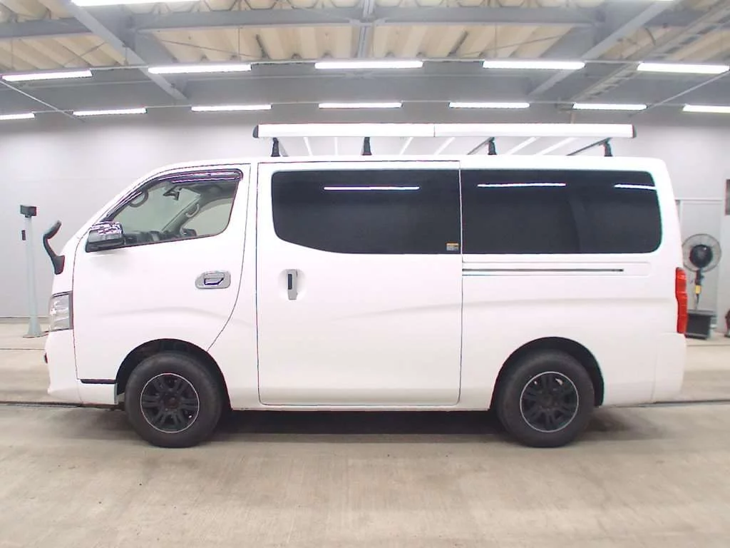 Nissan NV350 Caravan DX 4WD, миниатюра 4