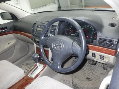 TOYOTA PREMIO