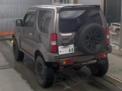 SUZUKI JIMNY SIERRA